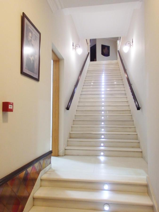 Hostal Montemayor Могер Екстериор снимка
