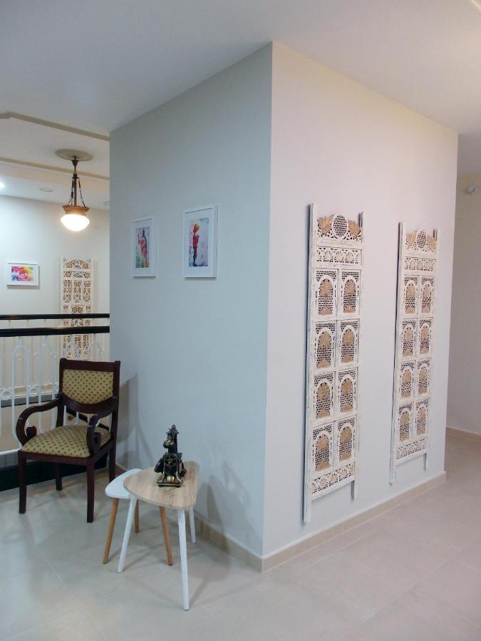 Hostal Montemayor Могер Екстериор снимка